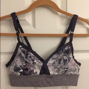 Lululemon If You’re Lucky bra size 8